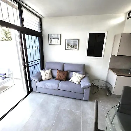 1 Bedroom Apt With Sea Viewsk109